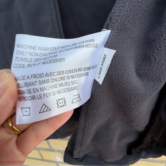 Coal Harbour Women’s Jacket Size Medium - Picture 8 of 10